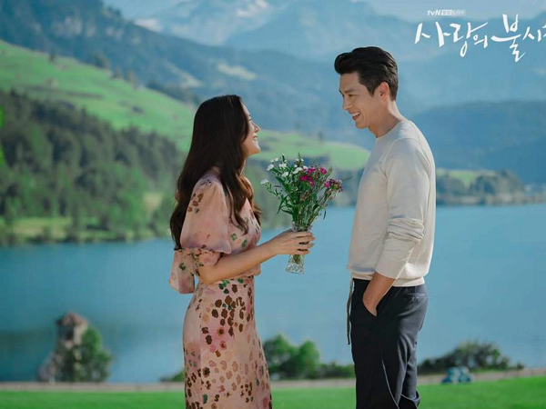 Hyun Bin - Son Ye Jin thông báo kết hôn, dân tình rần rần chia sẻ lại những câu thoại ngọt lịm trong Hạ Cánh Nơi Anh
