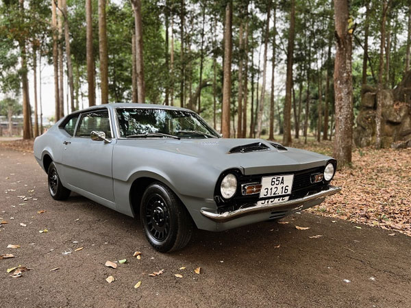 Đại gia Đồng Nai chi 1 tỷ 'hồi sinh' xe cổ Ford Maverick 53 năm tuổi