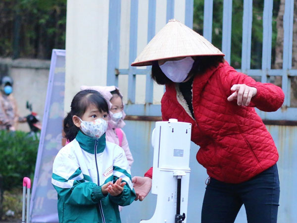 10 điều cha mẹ cần làm để trẻ phòng Covid khi đến trường