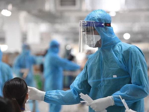 Ngày 14/2, Hà Nội lập đỉnh mới với 3.507 ca COVID-19, quận Hoàng Mai dẫn đầu