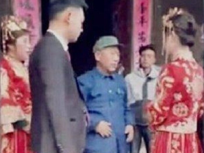 Hay tin bạn trai cũ tổ chức đám cưới, cô gái vác bụng bầu cùng 2,1 tỷ tới ép cưới và cái kết