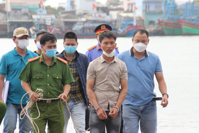 Lời khai 'máu lạnh' của kẻ ném con gái 5 tuổi xuống sông Trường Giang