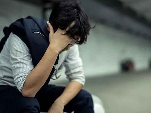 Mủi lòng trước yêu cầu của tình cũ, chàng trai đồng ý gặp và cái kết khóc không ra nước mắt chỉ sau cái ôm 5s