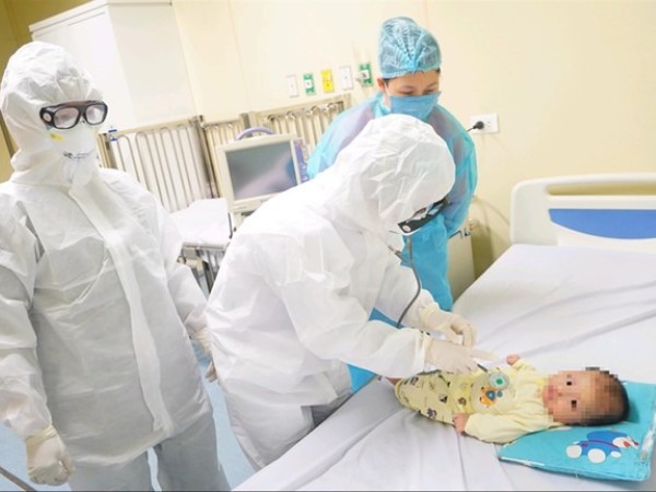 Gia tăng trẻ mắc COVID-19: Bảo vệ nghiêm ngặt nhóm trẻ có bệnh nền