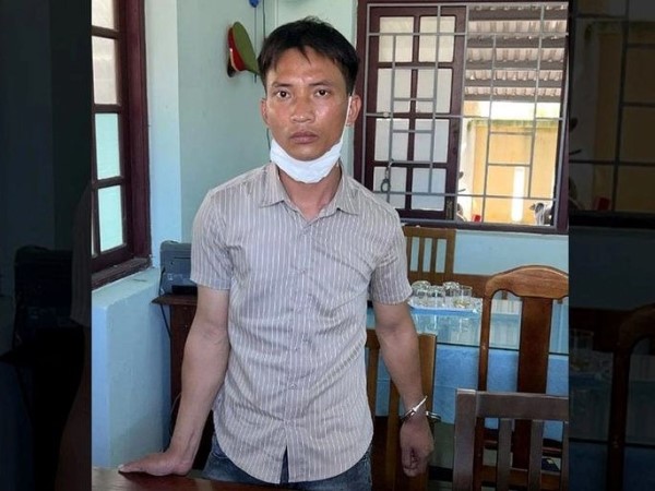 Tạm giữ hình sự người cha ném con gái xuống sông vì ghen tuông