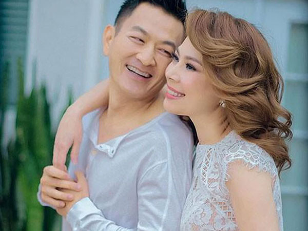 Ông xã Việt kiều bị ve vãn, Thanh Thảo lập tức đăng đàn 'dằn mặt' tiểu tam: 'Có mơ thì cũng không thể chen ngang vào gia đình này'