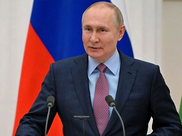 Ông Putin nói Nga 'miễn nhiễm' với trừng phạt, nhất trí cách xử lý khủng hoảng Ukraina