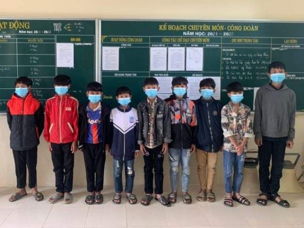 Tìm ra nhóm học sinh ném đá vào tàu hỏa SE7