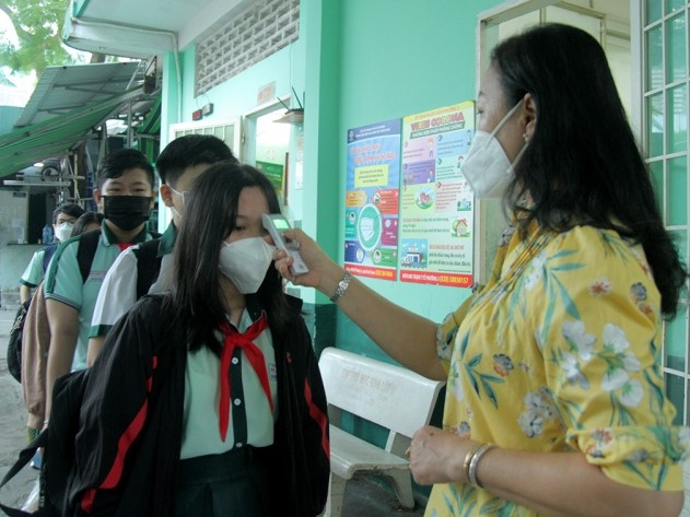Mới: Quy định về cách ly học sinh là F1 và xử trí ca mắc COVID-19 khi học trực tiếp