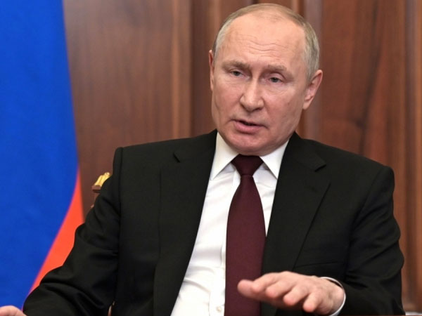 Ukraine lên tiếng sau quyết định của Nga về Donbass