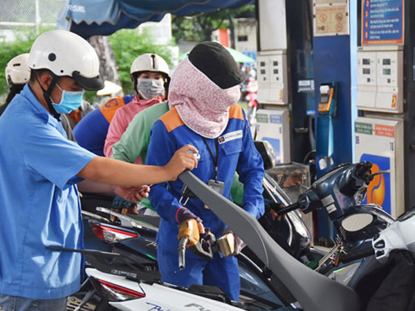 Giá xăng dầu trong nước tăng mạnh, Bộ Tài chính nói gì?