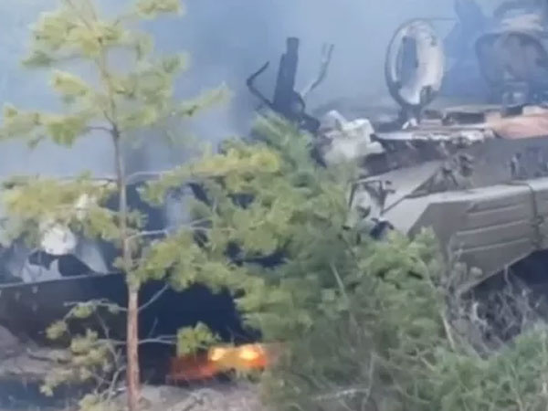 Nga công bố video phá hủy xe bọc thép Ukraine 'xâm nhập'