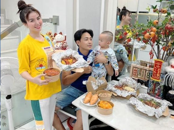 Vợ chồng Kha Ly - Thanh Duy 'Cổng mặt trời': Ở nhà 5 tầng trị giá 7 tỷ, cuộc sống hôn nhân cực hạnh phúc