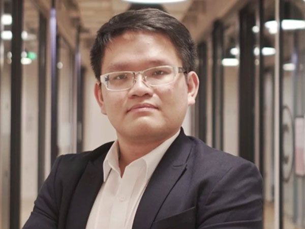 Rút Ngô Hoàng Anh ra khỏi Forbes Under 30
