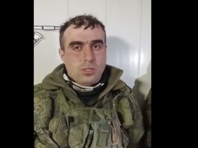 Ukraine tung bằng chứng lính dù Nga buông súng đầu hàng