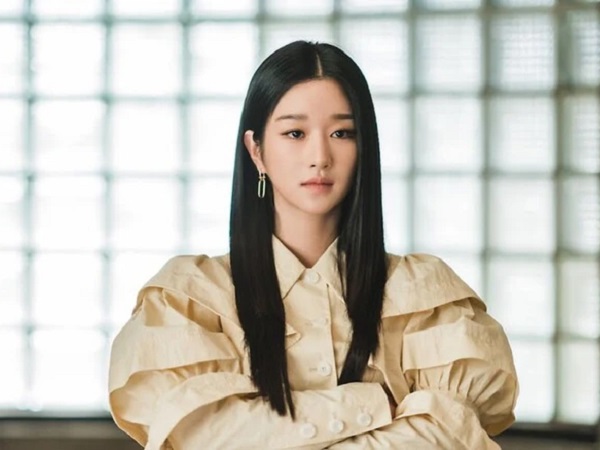 'Điên nữ' Seo Ye Ji tái xuất sau scandal gây chấn động, mặt có vẻ hơi buồn?