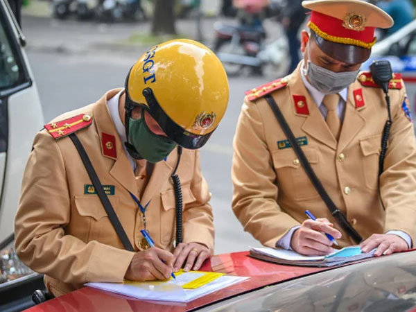 Người vi phạm giao thông ở Hà Nội nộp phạt trực tuyến từ ngày 1/3