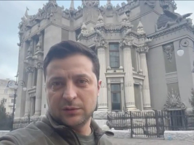 Chủ tịch Hạ viện Nga: Tổng thống Ukraine Zelensky đã rời thủ đô Kiev