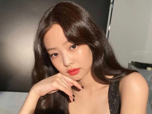 Jennie (BlackPink) bị cư dân mạng Trung Quốc tấn công dữ dội chỉ vì một hành động nhỏ