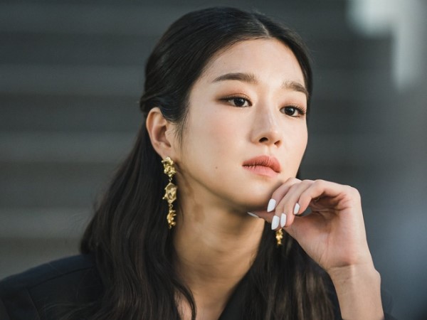 Seo Ye Ji lên tiếng xin lỗi sau khi bị tố mắc bệnh ngôi sao, thao túng bạn trai