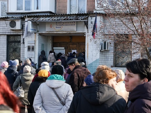 Ukraine: Ngừng giao dịch tiền số, người dân chuyển sang dùng tiền mã hoá
