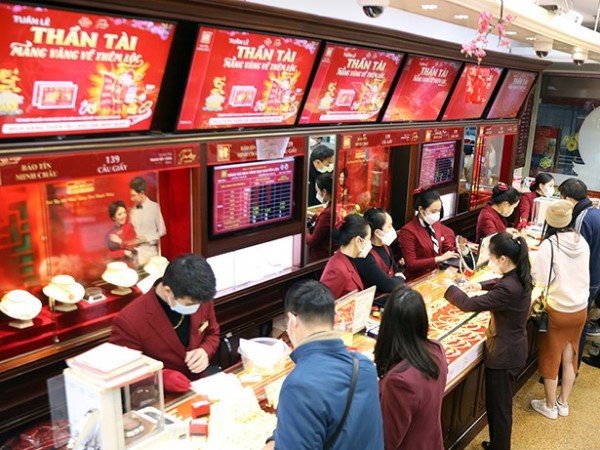 Lãi 6 triệu đồng/lượng trong 2 tháng, buôn vàng dày túi tiền