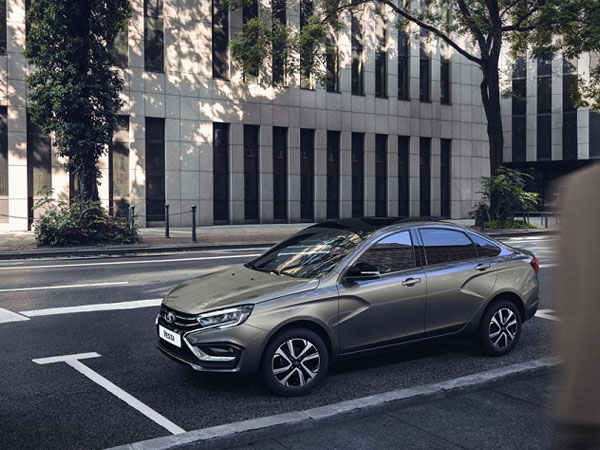 Lada Vesta 2022 giá rẻ Nga vén màn, cạnh tranh Hyundai Accent