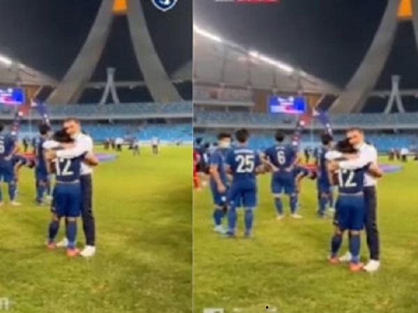 Lộ video cầu thủ U23 Thái Lan ôm HLV khóc như mưa sau khi thua Việt Nam