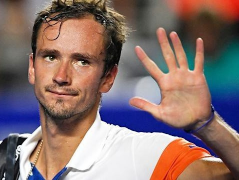Ukraine đòi tước vị trí số 1 thế giới của tay vợt Nga Daniil Medvedev