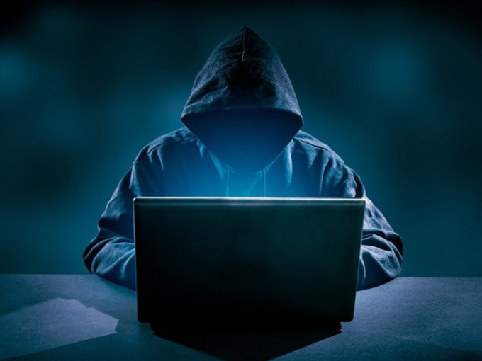 Hacker Nga 'phản công', đánh sập trang web của Anonymous