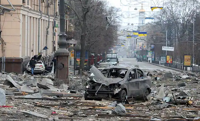 Ukraine nói lính dù Nga đã đổ bộ xuống thành phố Kharkiv