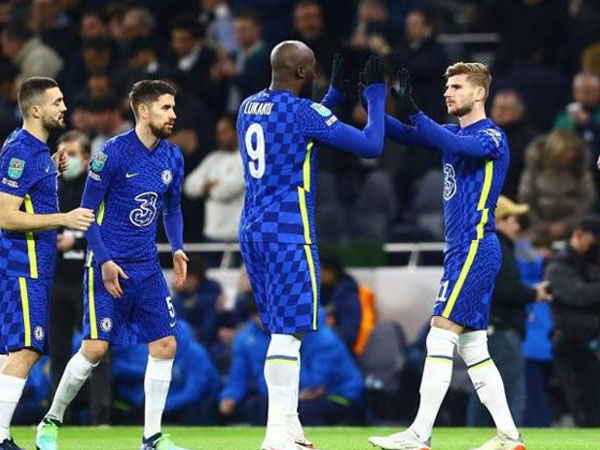 Lukaku - Werner giúp Chelsea ngược dòng chật vật trước đội hạng Nhất