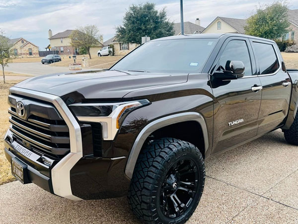 Toyota Tundra Limited 2022 chào bán hơn 4 tỷ đồng tại Hà Nội