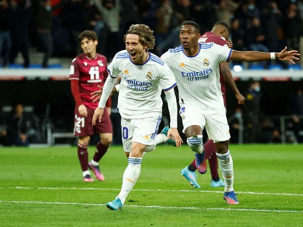 Ngược dòng hạ Sociedad, Real gửi chiến thư tới PSG