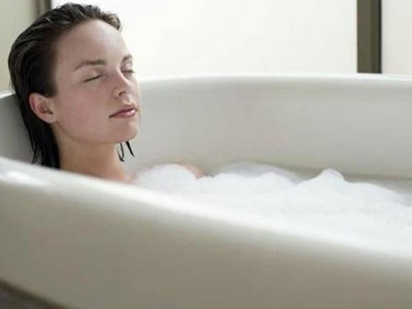 Sự khác biệt giữa một người tắm một lần một ngày và một người tắm một lần một tuần? Cái nào lành mạnh hơn?
