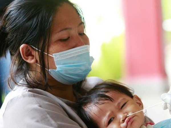 Những thông tin cần biết khi chăm sóc trẻ em mắc COVID-19 tại nhà