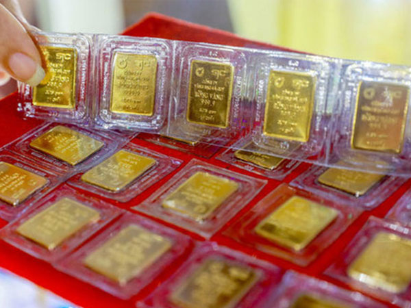 Một ngày tăng 4 triệu, vàng lập kỷ lục 73,5 triệu/lượng