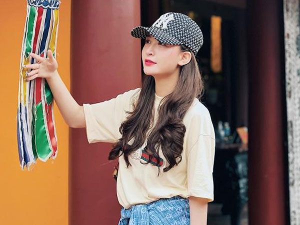 Hậu ồn ào lộ clip nhạy cảm, Thư Vũ 'Về nhà đi con' đi chùa, tiết lộ kế hoạch lấy chồng, sinh con