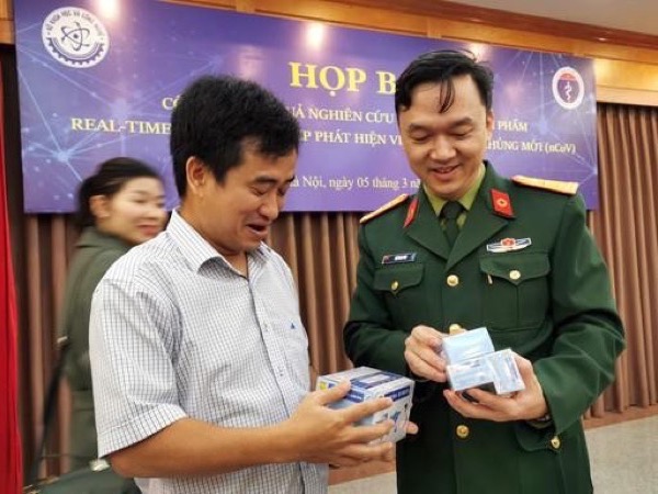 NÓNG: Bắt giữ 2 lãnh đạo thuộc Học viện Quân y liên quan vụ Việt Á