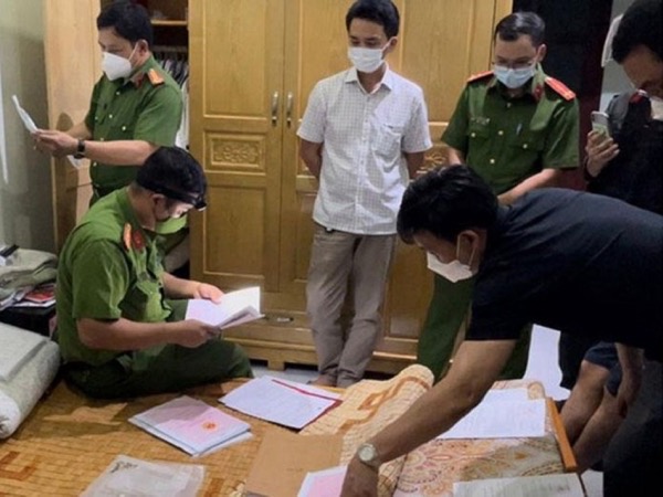 Bắt nhóm sản xuất, buôn bán dầu nhớt giả quy mô lớn ở Đồng Nai