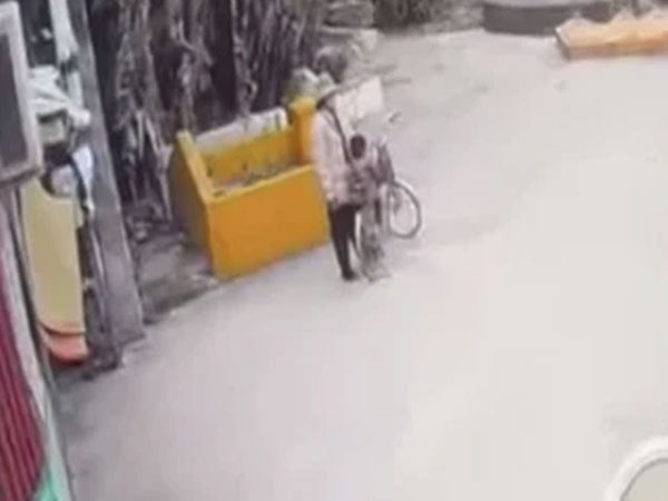 Đối tượng thả cháu bé 2 tuổi xuống cống, nước ngập đến cổ ở Hải Phòng là ai?