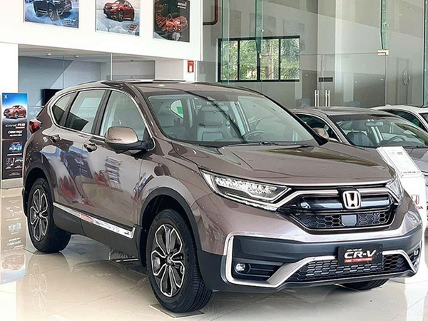 Honda CR-V giảm giá sâu tại đại lý Việt, Mazda CX-5 dè chừng