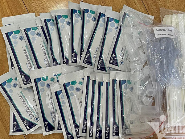 Nỗi đau F1: Đau ví mua kit test giá ngất ngưởng, nay nháo nhào thanh lý giá rẻ