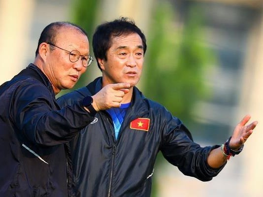 Tuyển Việt Nam: Làm mới triệt để thôi, thầy Park