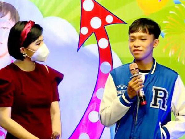 Hồ Văn Cường nhận núi quà trong ngày sinh nhật, gửi lời cảm ơn đến tất cả nhưng quên mẹ nuôi Phi Nhung