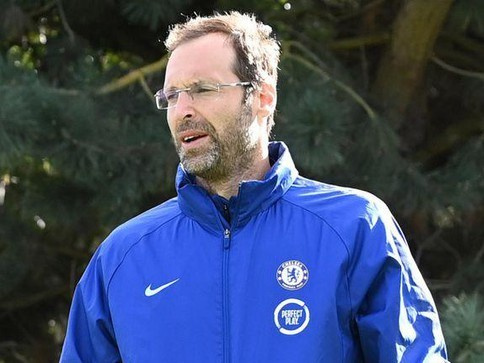 Huyền thoại Petr Cech tiết lộ hiện trạng đau lòng của Chelsea giữa lệnh trừng phạt