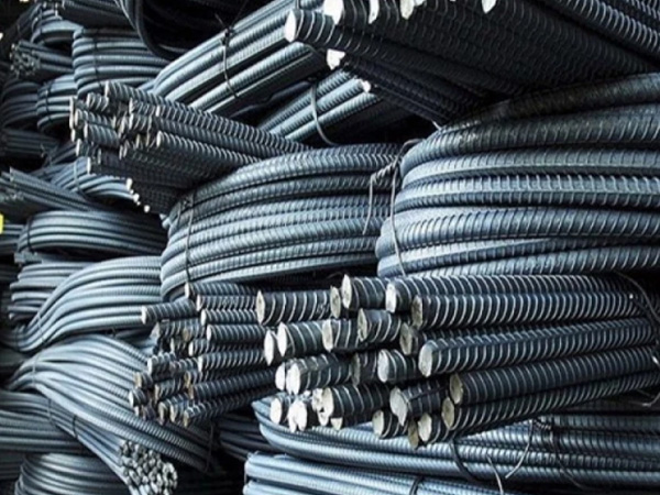 Giá thép gây sốc khi tăng 4 lần liên tiếp trong 15 ngày
