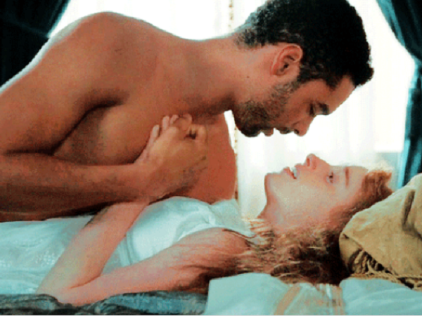 Bridgerton mùa 2 lên sóng: Jonathan Bailey kể chuyện 'thâm cung bí sử' khi đóng cảnh 18+