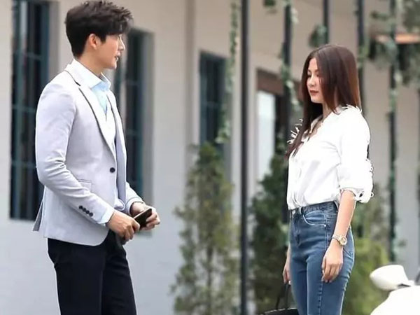 Biết tình cũ sống khó khăn động lòng muốn thuê về làm nhân viên, chồng bị vợ 'ném đá' cho tỉnh mộng