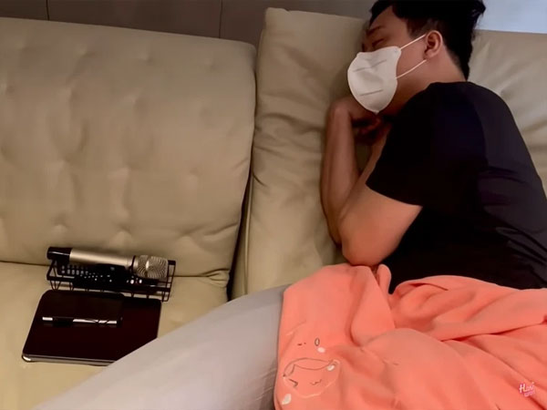 Tình hình sức khỏe Trấn Thành sau khi nhiễm Covid-19: Ngày đầu thoải mái hát karaoke, sang ngày thứ 2 đứng dậy không nổi